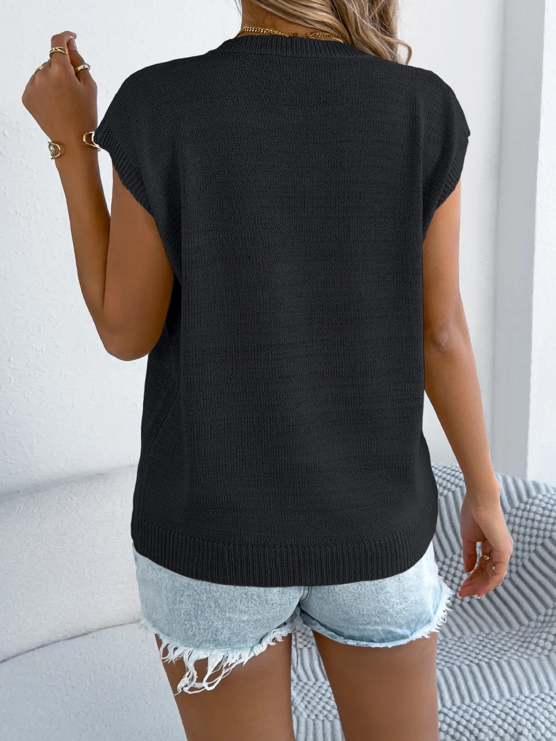 Cable Knit Heart Round Neck Cap Sleeve Knit Top