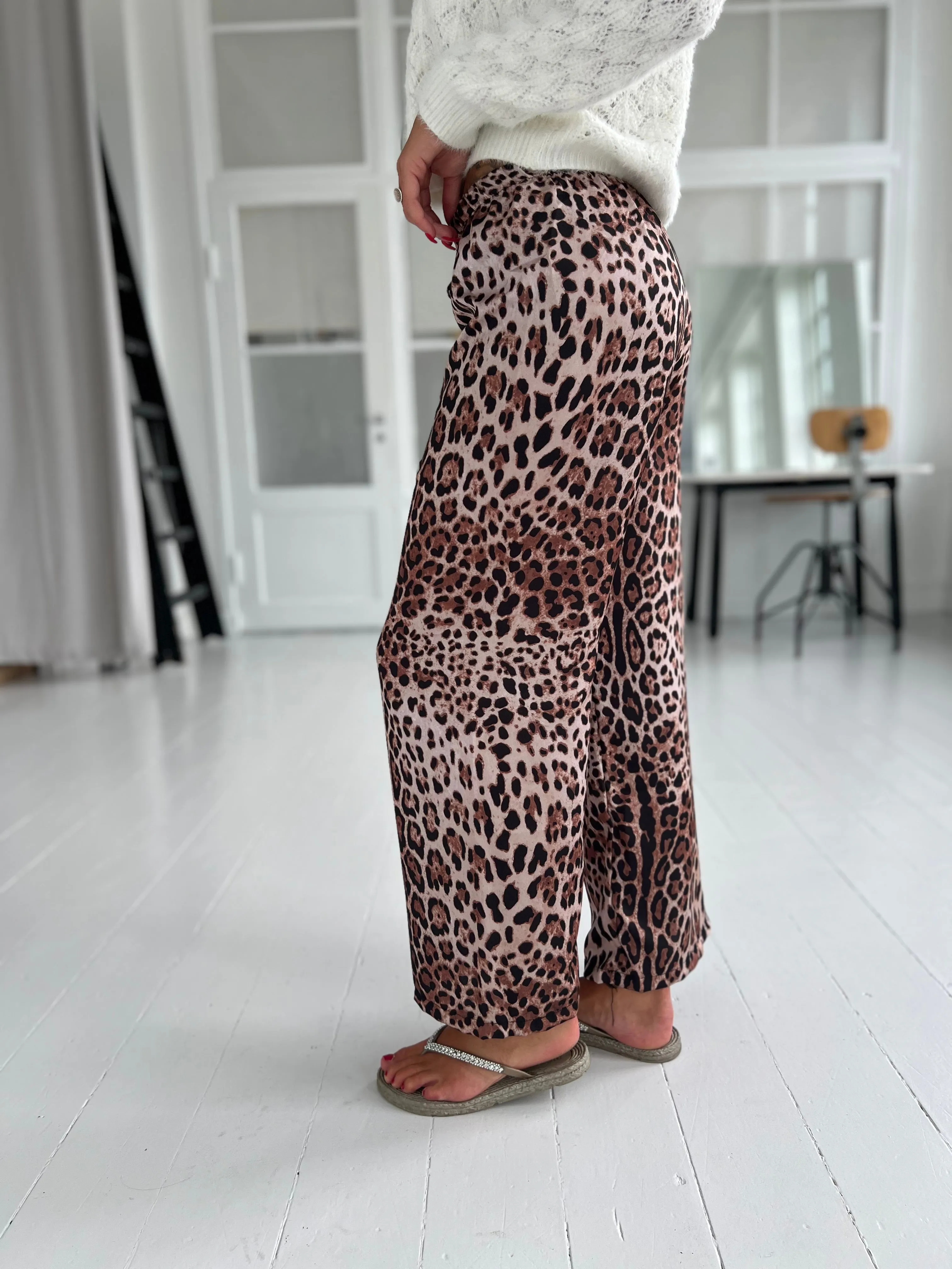 Estee Leopard pants