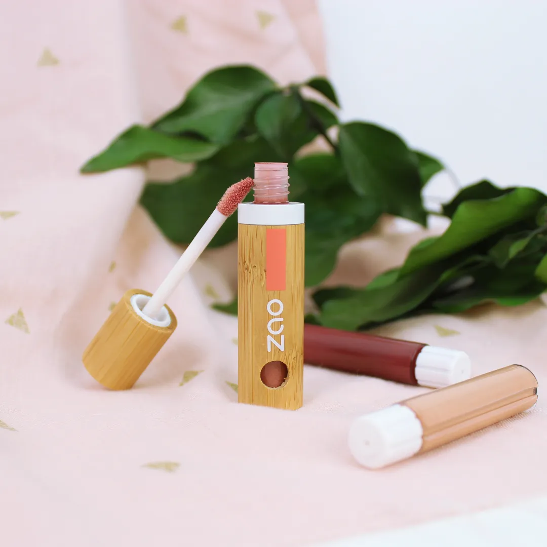 LIP GLOSS